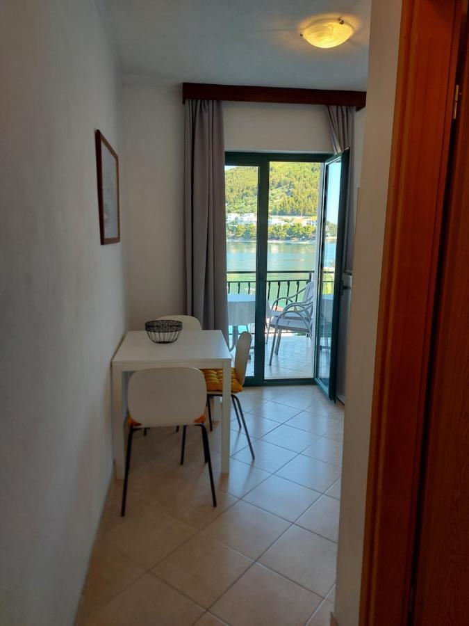 Apartmani More Drvenik  Bagian luar foto